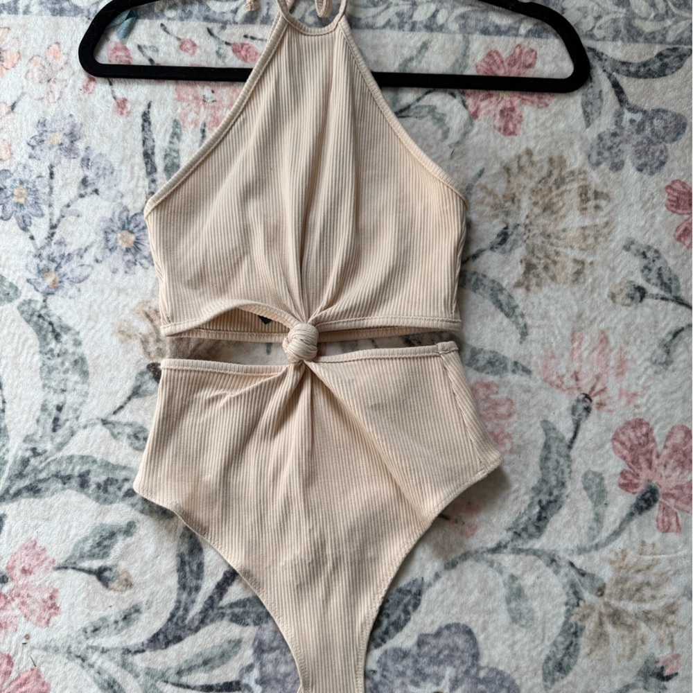 Lulu's Cream Ribbed Bodysuit with Knot Detail NWT
